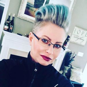 Meet your Posher, Beth